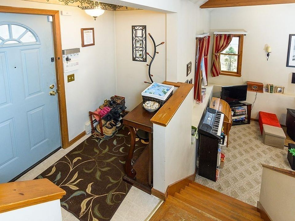 154 Dennison Ln, Southbridge, MA 01550 Zillow