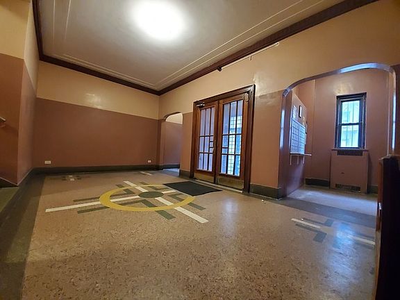 4th image of 55 E 196th St APT 2D
