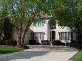 6605 Greene Rd, Woodridge, IL 60517