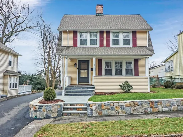 15 Olmstead Place, Norwalk, CT 06855