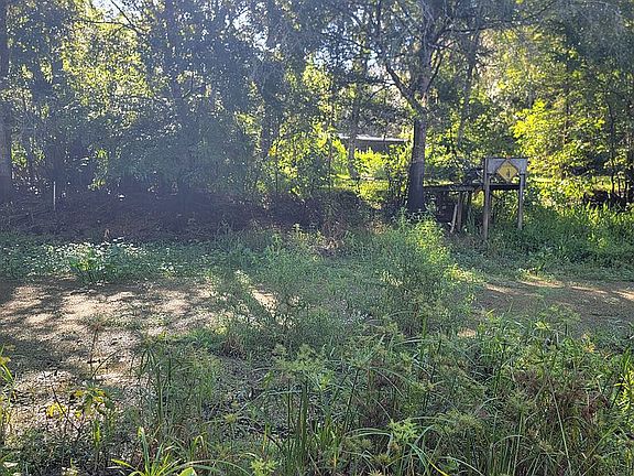 3rd image of 559 S Chambers Way