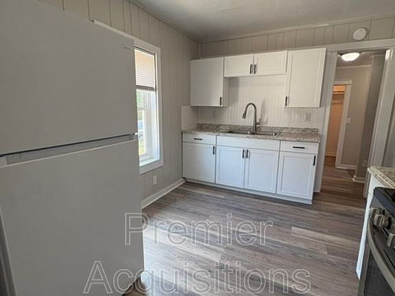 4th image of 610 Porter St