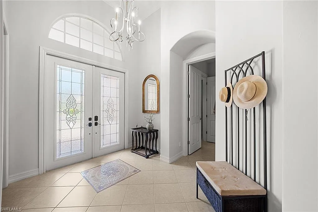 3 bed, 2.0 bath, 2258 sqft, $13,000 — Photo 3