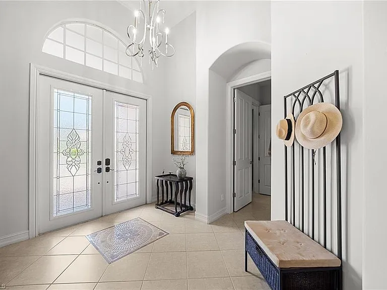 7692 Cottesmore Dr — Photo 3
