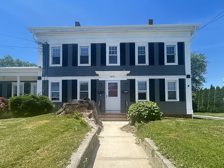1615 Cranston St #2 — Photo 12