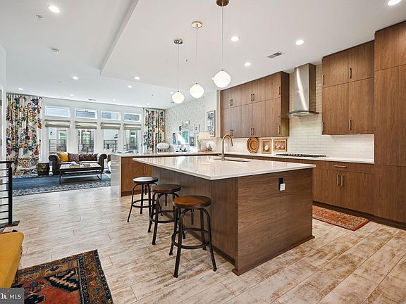 4th image of 10004 Laureate Way