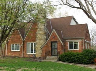 7209 NW Prairie View Rd, Platte Woods, MO 64151