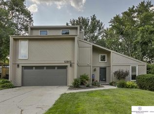 12912 Old Cherry Rd, Omaha, NE 68137