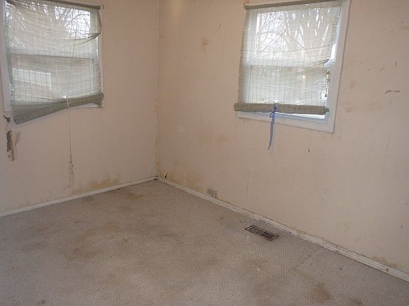 5th image of 1815 Ravenswood Dr