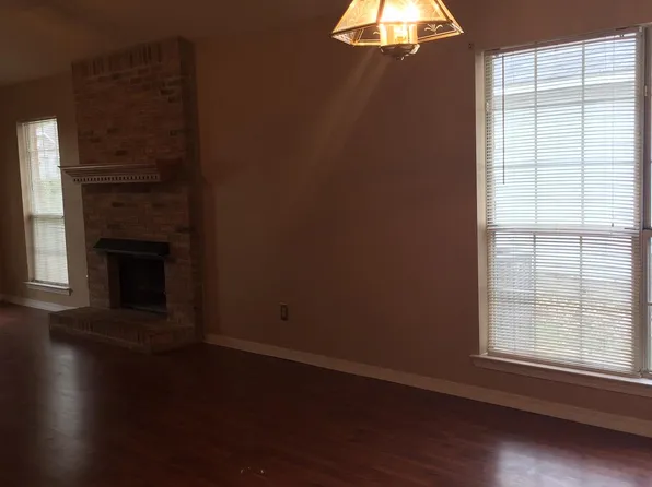 1067 Schaub Ave, Mobile, AL 36609