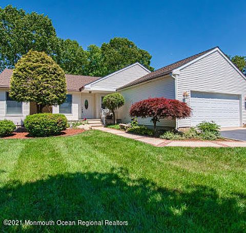 1st image of 1014 Twin Oaks Dr