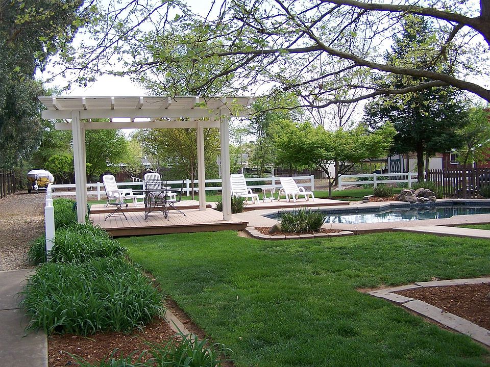 Entertainers Dream Backyard!