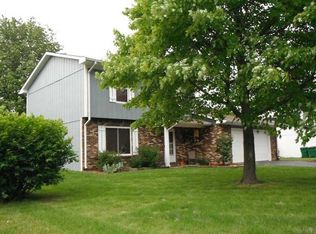 312 Sunblest Blvd S, Fishers, IN 46038