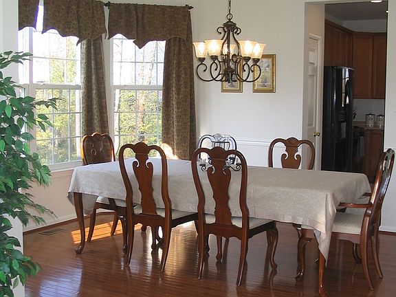 Beautiful Formal Dining Room