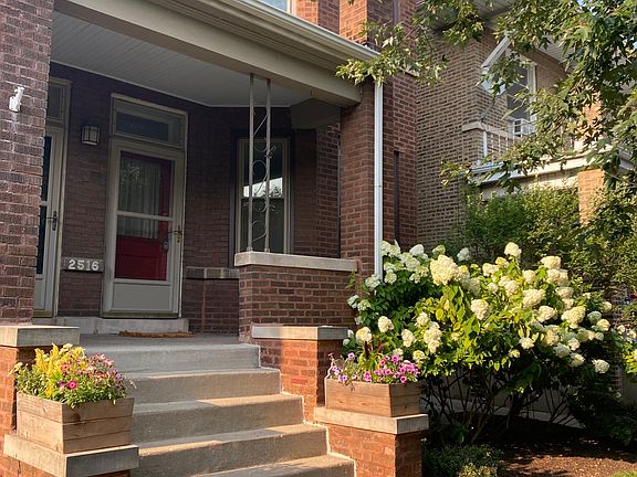 2nd image of 2516 W Gunnison St #1