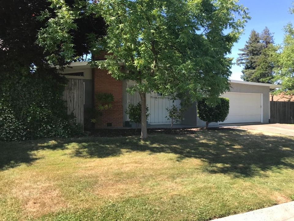 2nd image of 4330 Alderwood Way