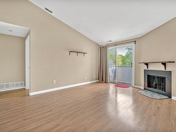 2nd image of 11 Malibu Way #11