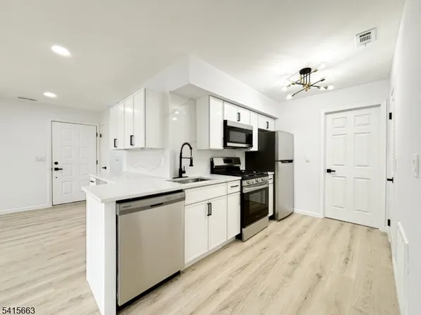 1 Beaver Creek Dr #1, Vernon Twp., NJ 07462