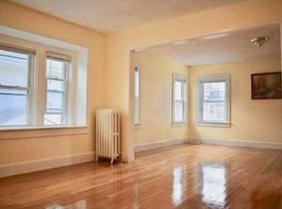 127 W Elm Ave #2, Quincy, MA 02170