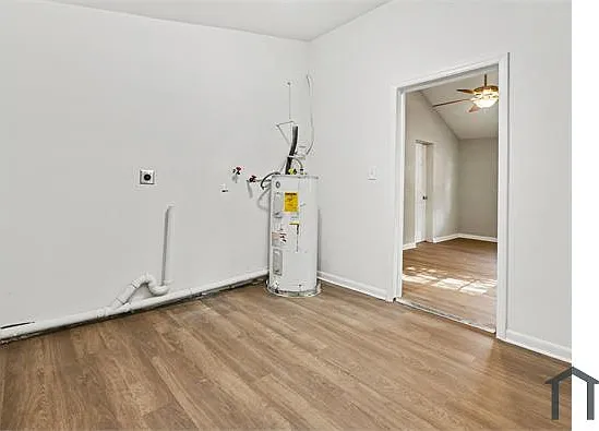 3007 E Knollwood St — Photo 27