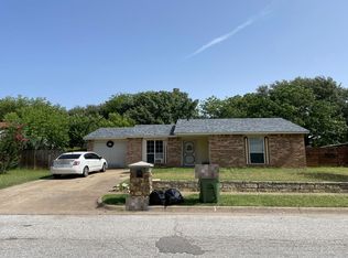 2317 E Timberview Ln, Arlington, TX 76014