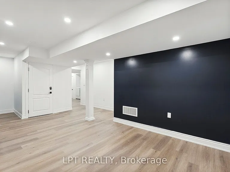 140 Springvalley Cres #LOWER — Photo 5