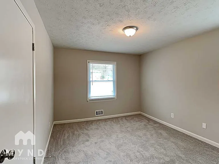 3798 Leach Rd — Photo 16