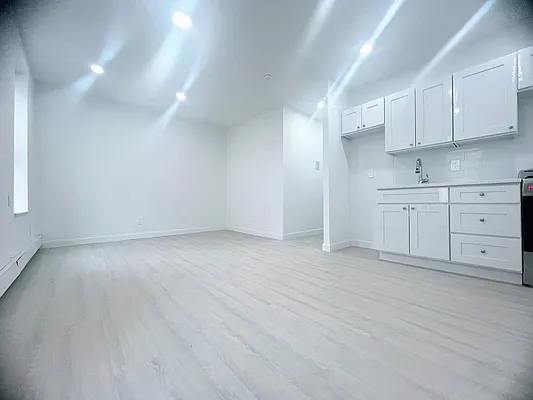 Rented by Keller Williams NYC | media 7