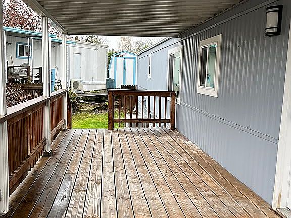 4th image of 21100 NE Sandy Blvd Unit 113