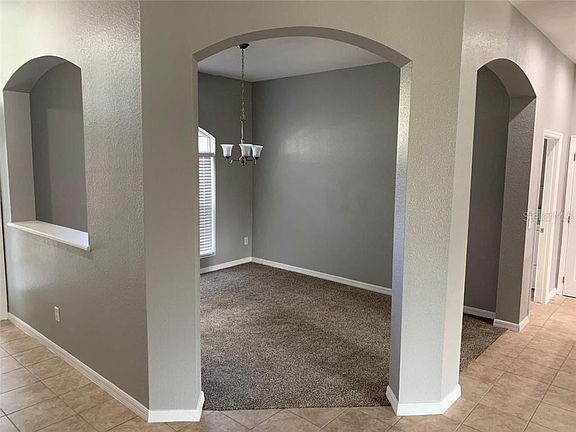 3rd image of 2105 Ancient Oak Dr