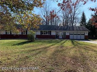 577 Lake Minsi Dr, Bangor, PA 18013