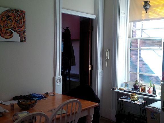 5th image of 244 S 21st St APT 1R