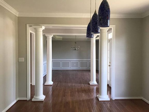 5th image of 4728 Coachmans Landing Ct