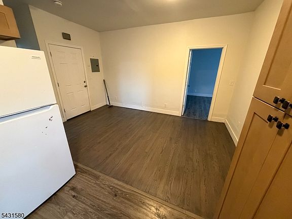 5th image of 64 Mott St #2