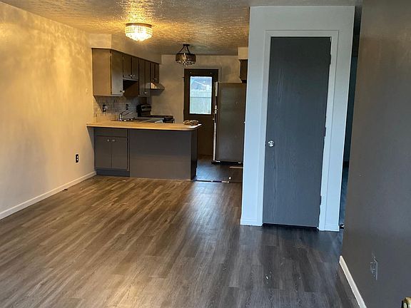 3rd image of 5242 Belle Isle Dr #5242
