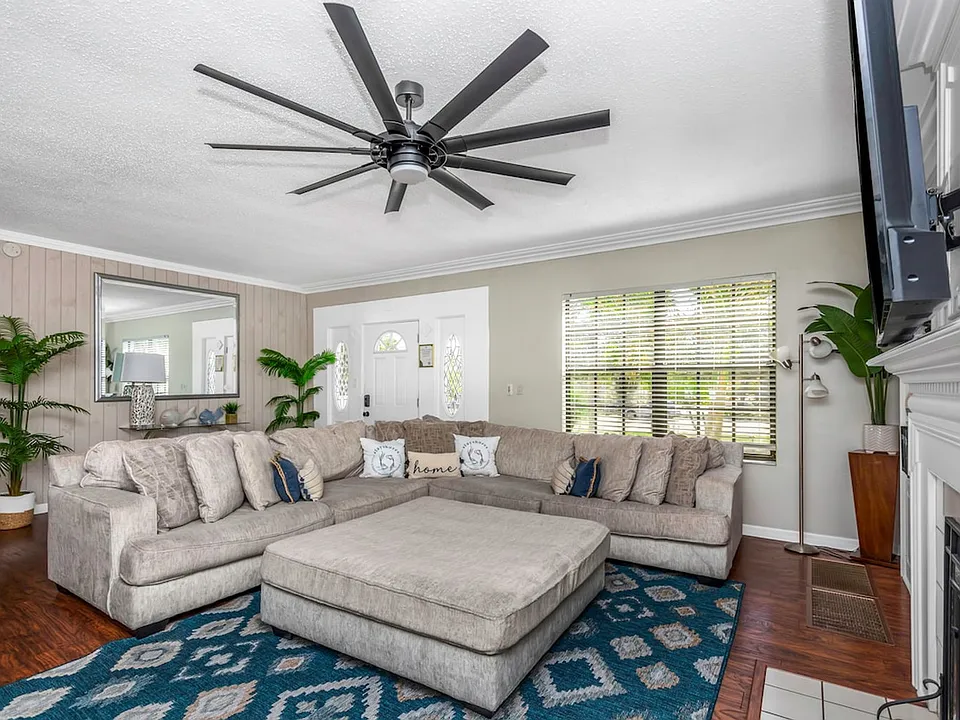 1679 Tampa Rd #ID1495040P