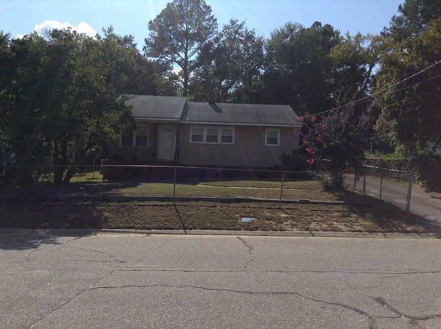 1st image of 1617 Gilmore St
