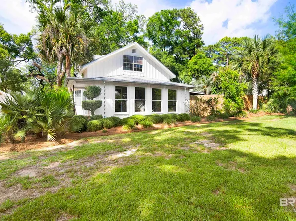 153 Orange St, Fairhope, AL 36532