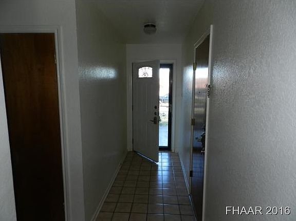 2nd image of 3909 Lakecliff Dr