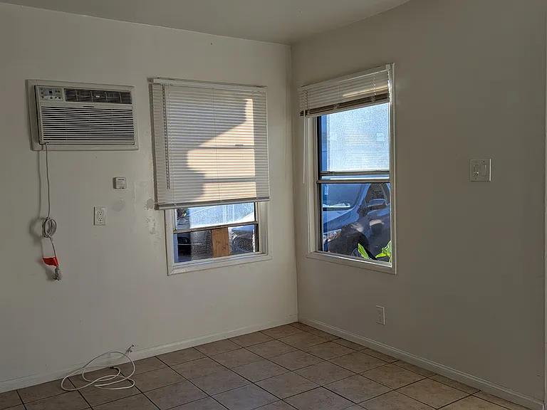 9020 Somerset Blvd #A2 — Photo 2