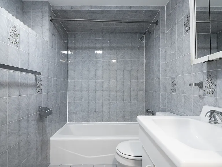1620 Palisade Ave #G — Photo 13