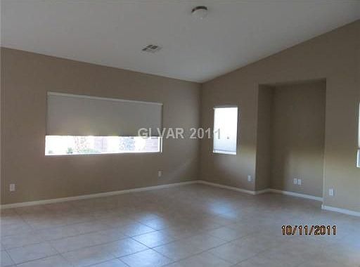 2nd image of 3865 Waynesvill St