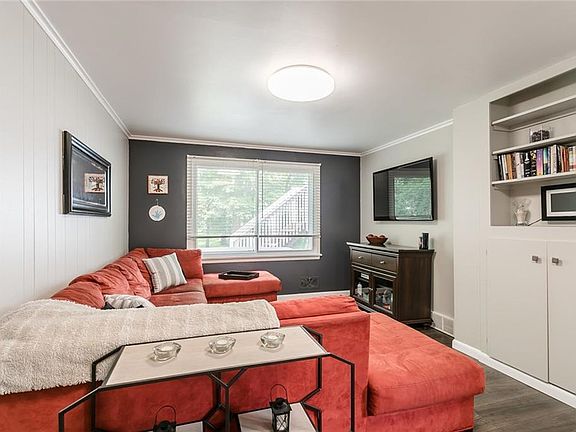 5th image of 1423 Tudor Way