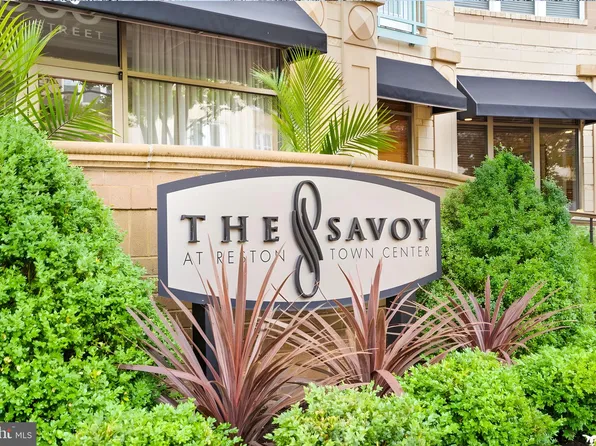 12000 Market St APT 320, Reston, VA 20190