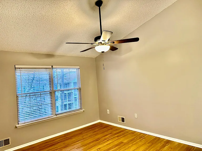 6 Navajo Ct — Photo 9