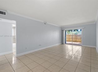 980 NE 170th St APT 118, North Miami Beach, FL 33162