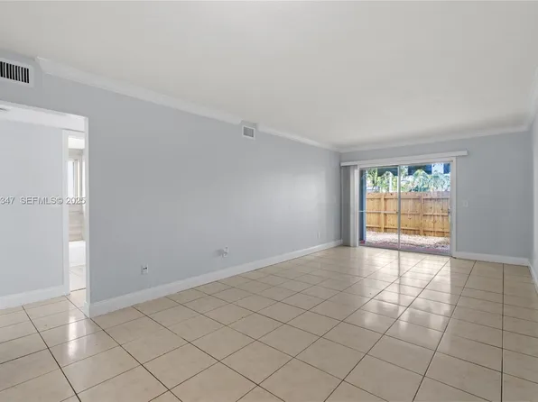 980 NE 170th St APT 118, North Miami Beach, FL 33162