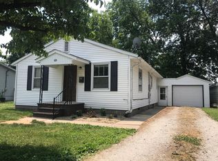 826 W Mill St, Staunton, IL 62088