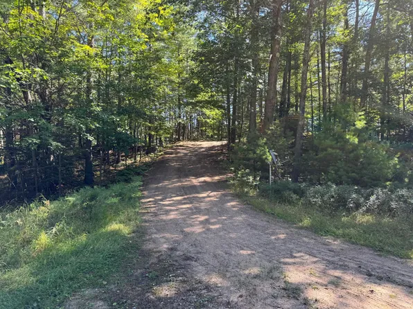 4267 Red Pine Dr, Eagle River, WI 54521