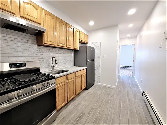 Rented by Ideal Properties Group | media 4